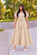 Vestido circular bordado color beige